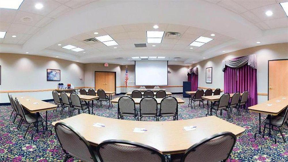 Holiday Inn Express Hotel & Suites Norfolk By Ihg Esterno foto