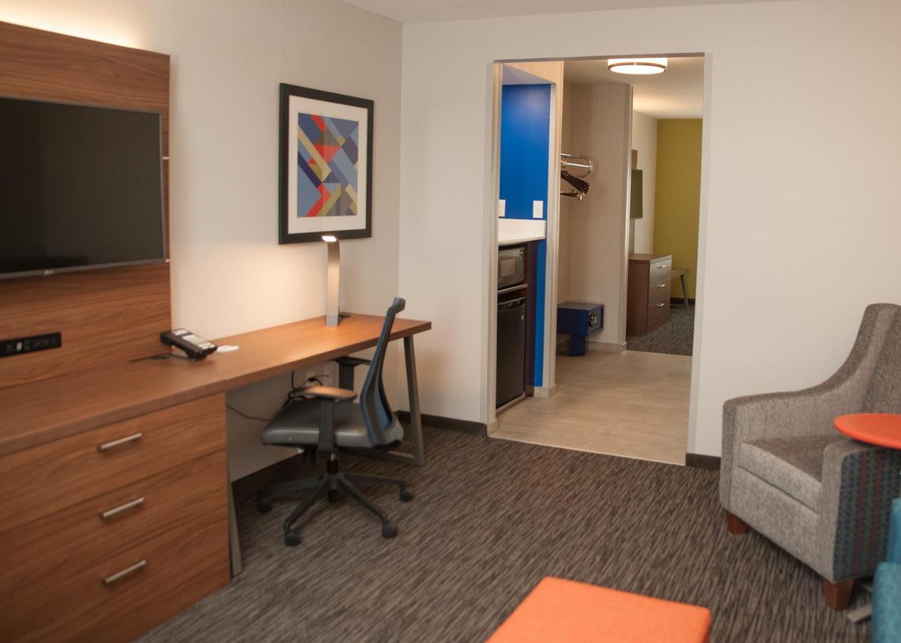 Holiday Inn Express Hotel & Suites Norfolk By Ihg Esterno foto