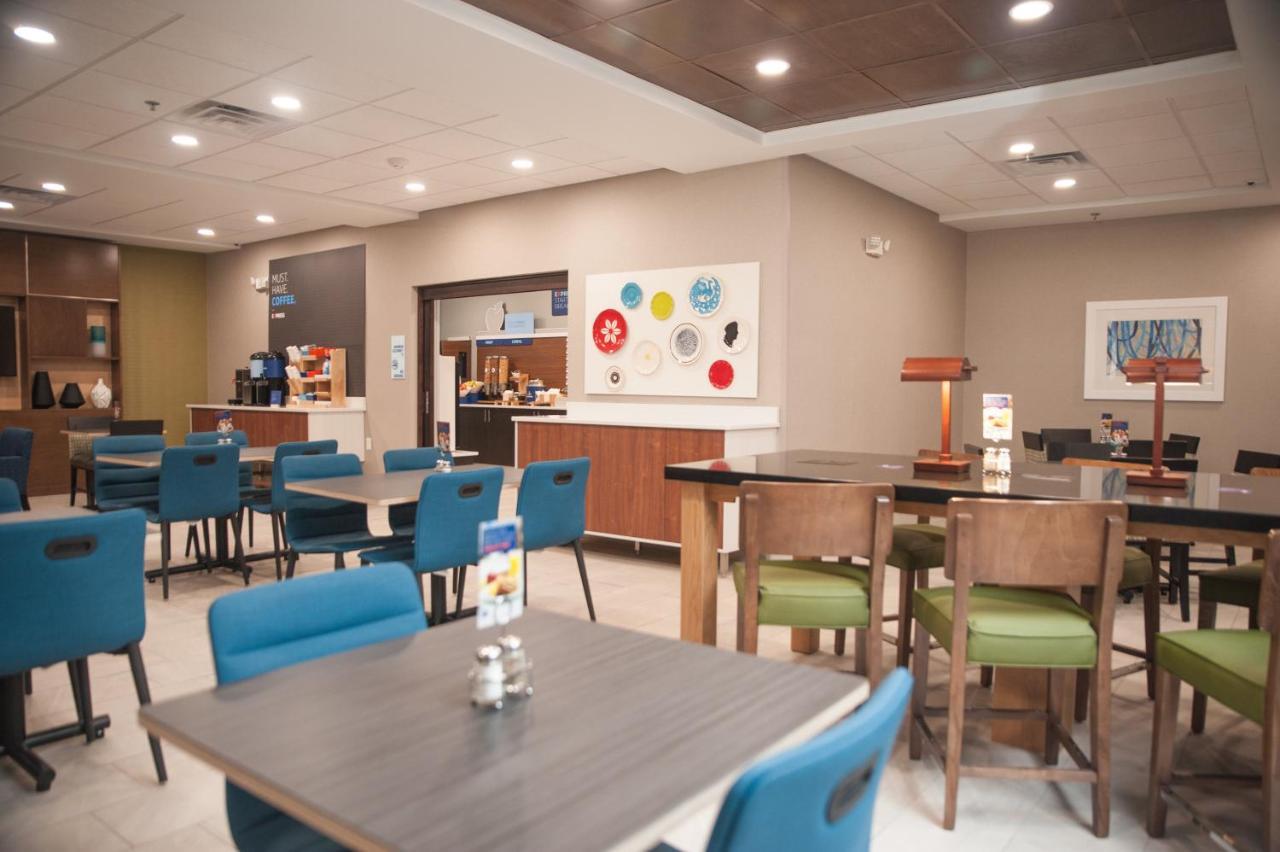Holiday Inn Express Hotel & Suites Norfolk By Ihg Esterno foto