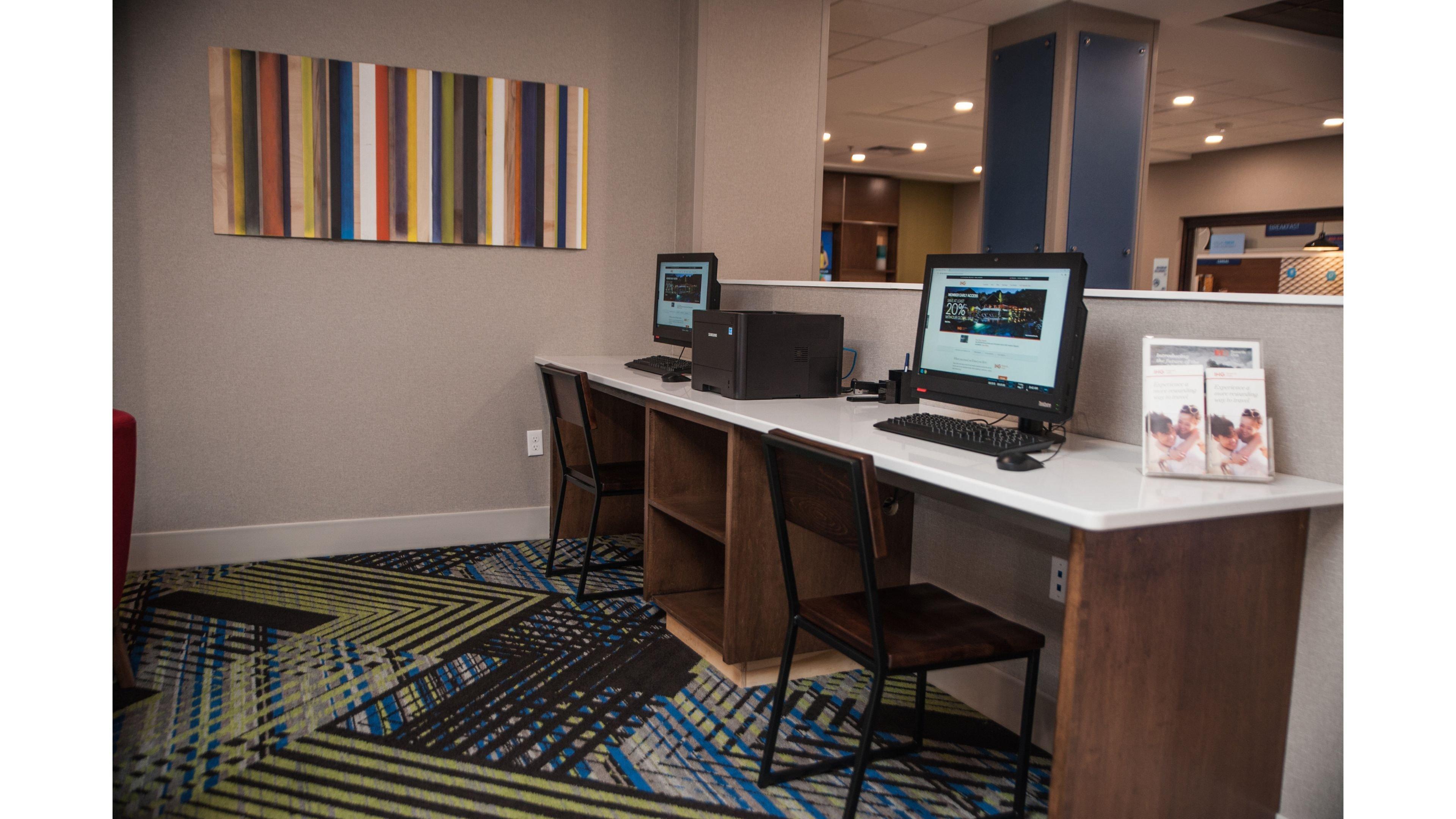 Holiday Inn Express Hotel & Suites Norfolk By Ihg Esterno foto